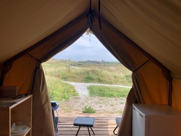 Safaritent op de camping in Zuid-Holland